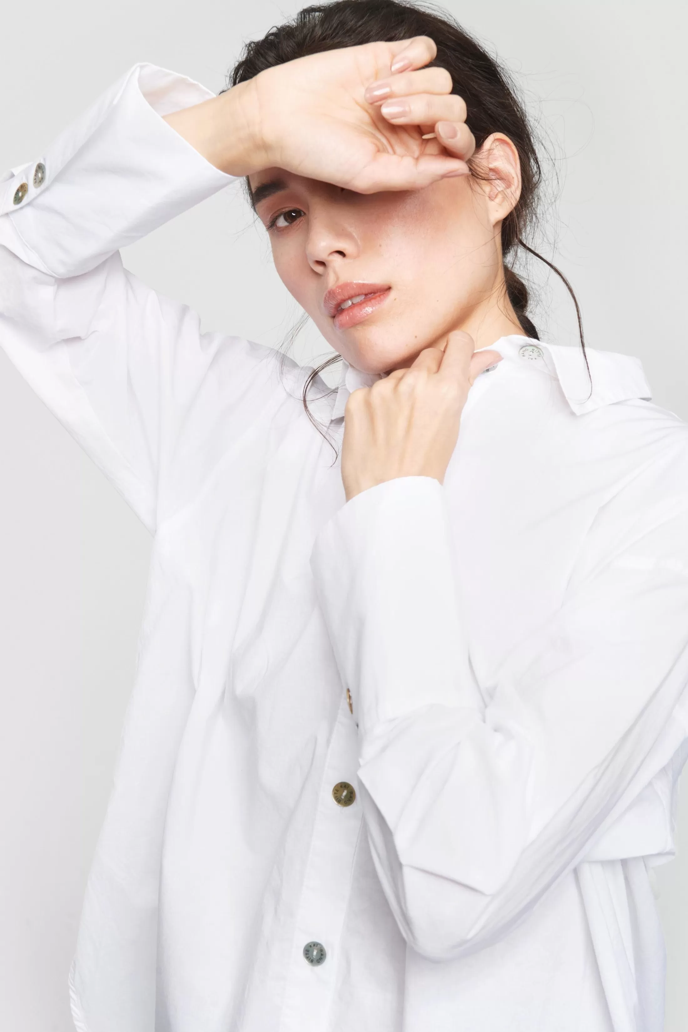 core_cotton_skjorte_2-3.webp Skjorter<BITTE KAI RAND Core Cotton Skjorte Black | Emerald Green | White | Coral