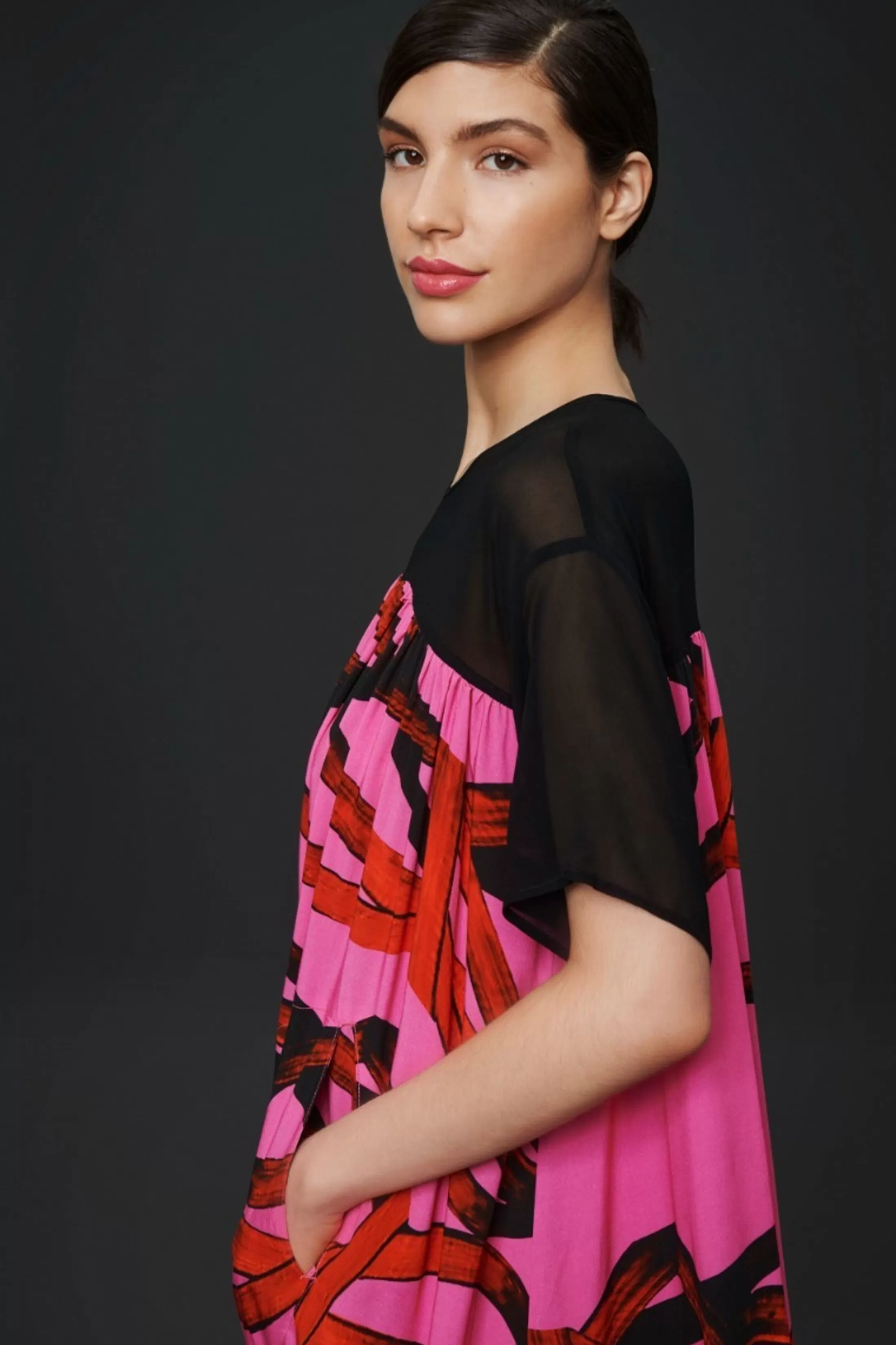 fsc_kjole_2-7.webp Kjoler<BITTE KAI RAND Fsc Kjole Black Fan | Red Ribbon